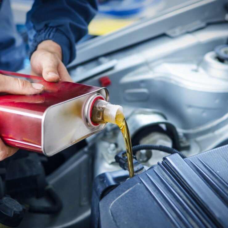Oil Changing Service - Road Pro Breadkown
