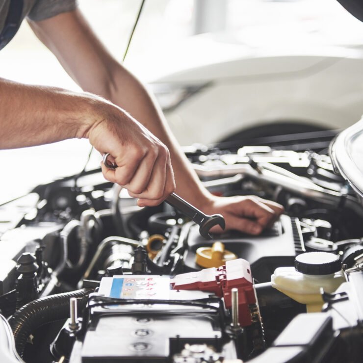 Instant Car Repairing Service - Road Pro Breakdown